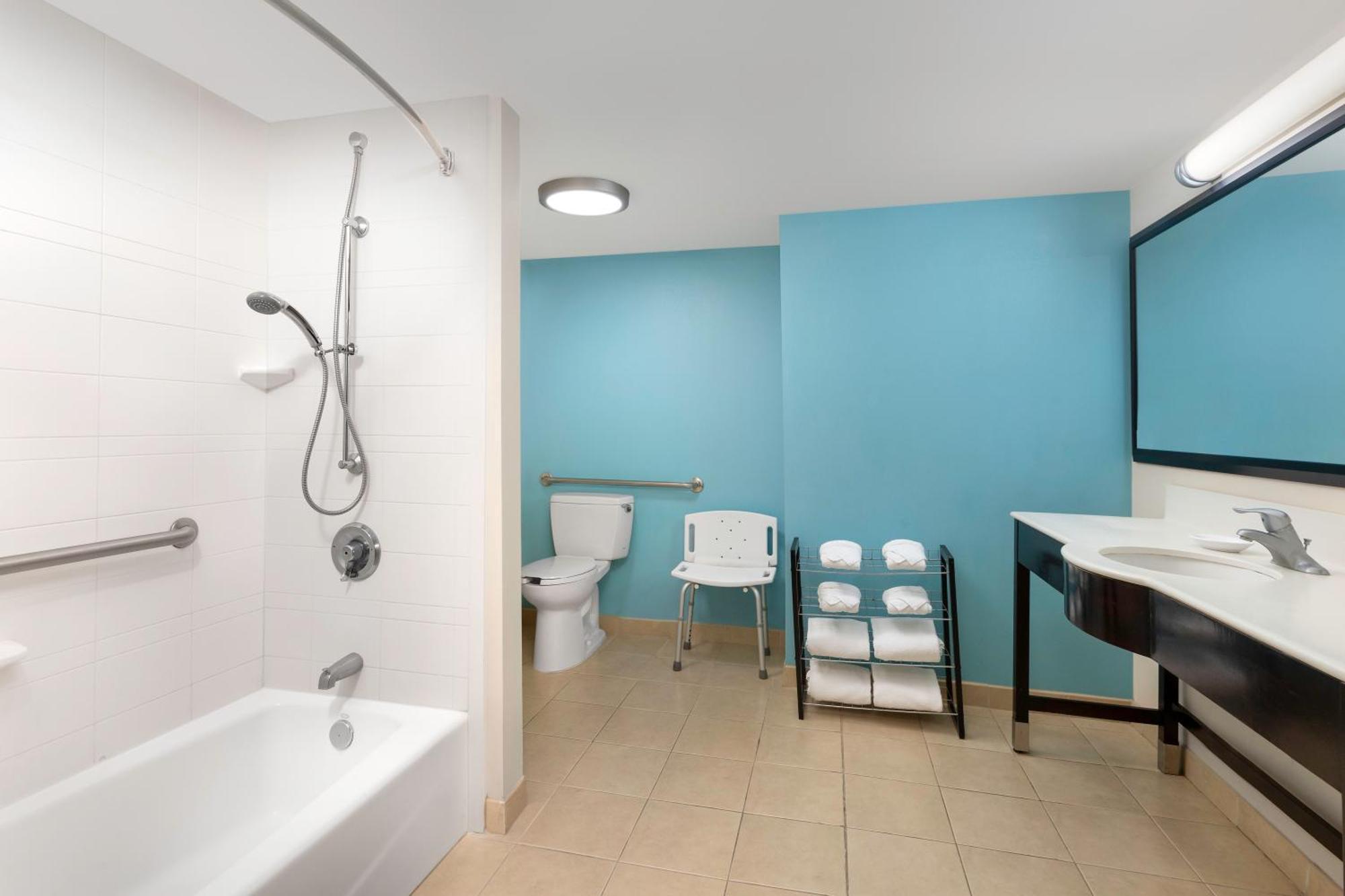 Hotel Comfort Lake City