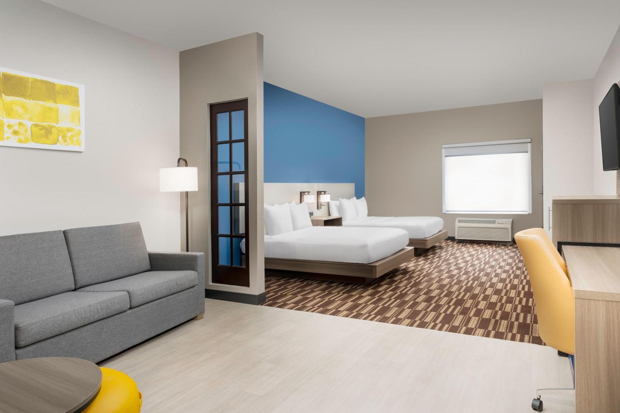 Comfort Hotel Lake City