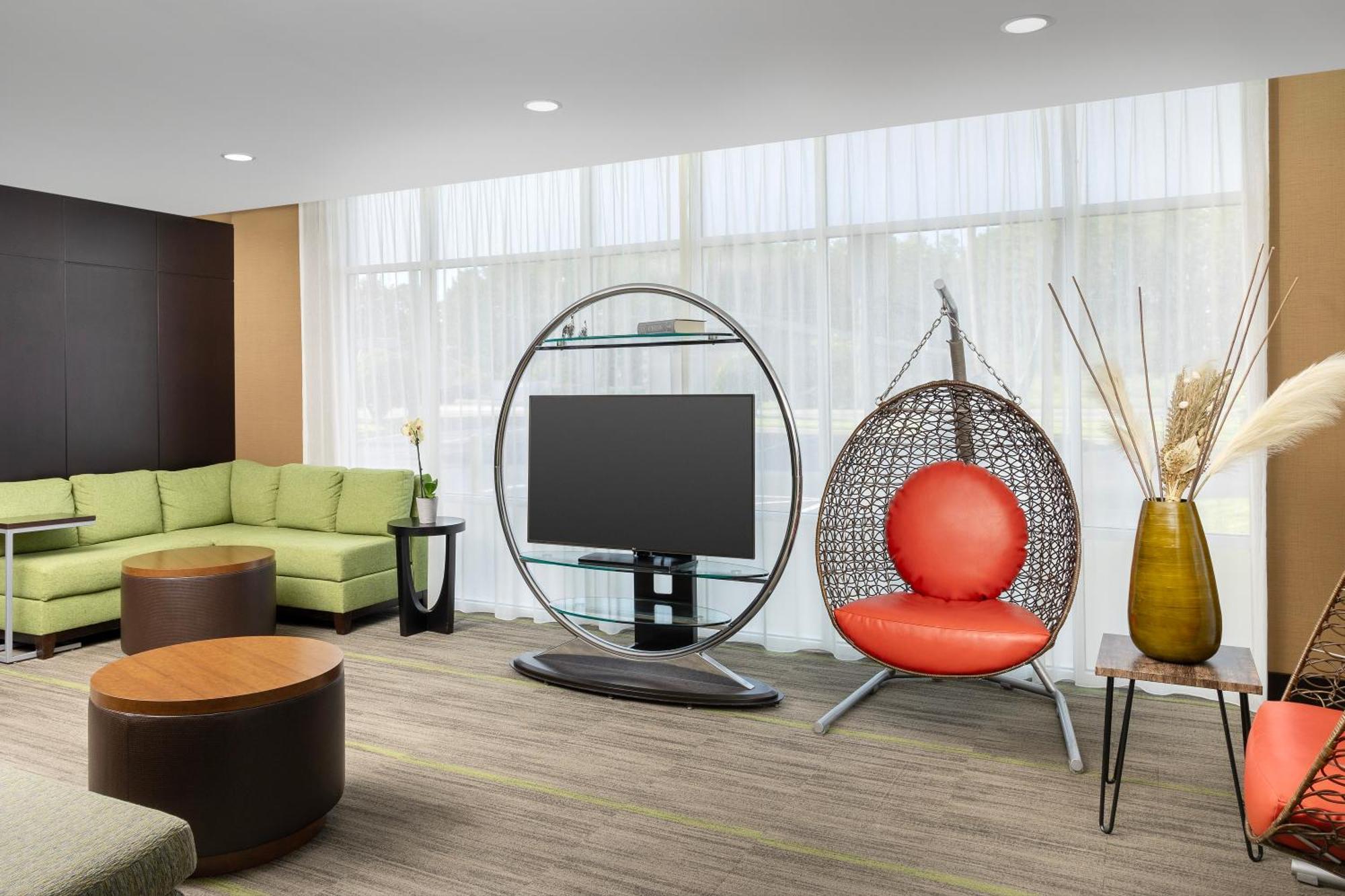 Comfort Hotel 3*