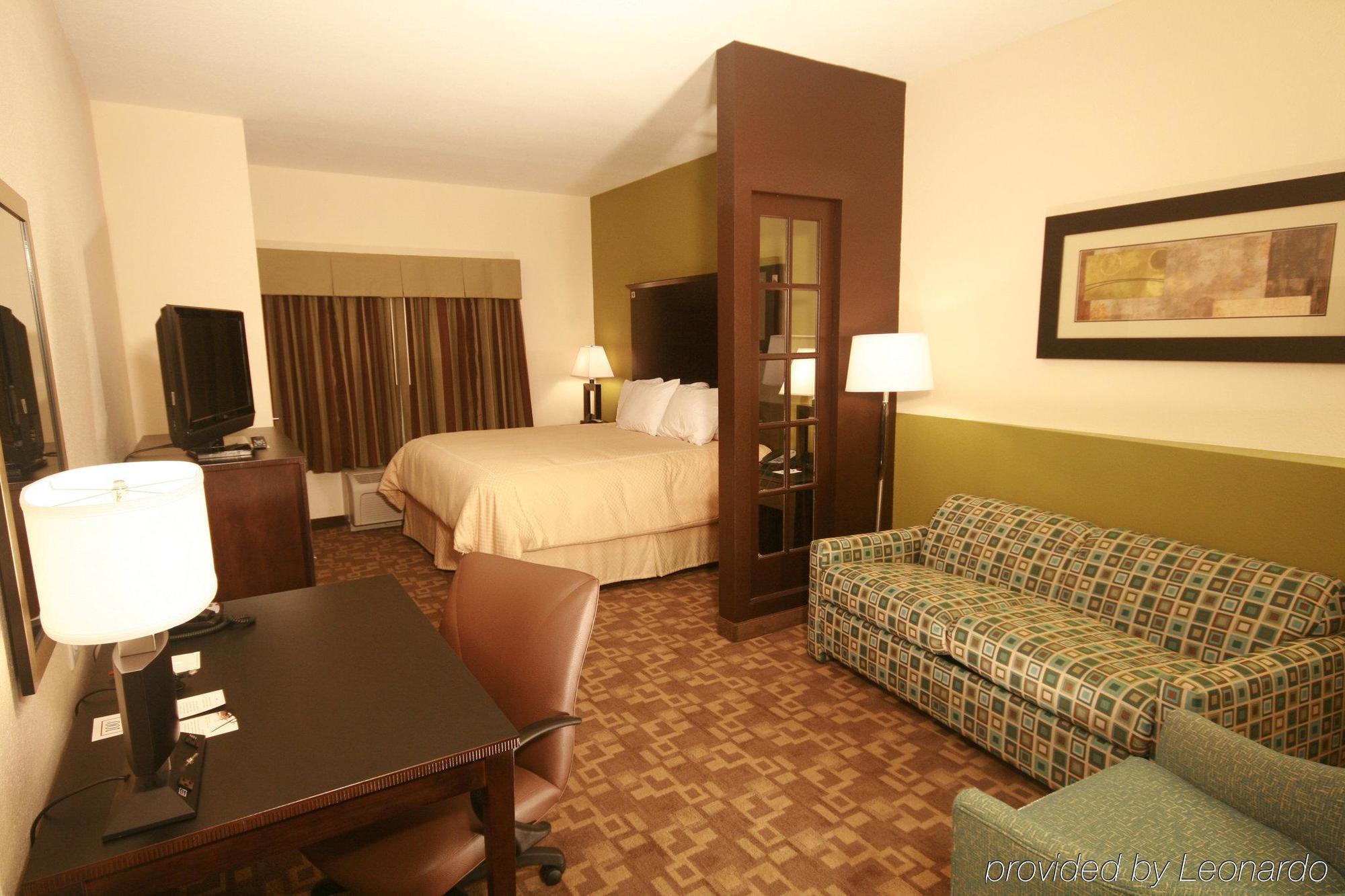 Comfort 3* Lake City